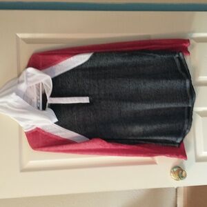 Like new! Maurices hooded lightwt tee, size M. Lg sleeve, button placket